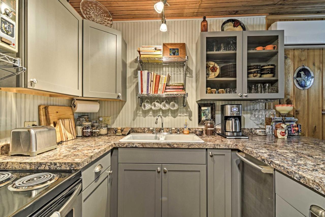 Pet-Friendly One Crow Cottage In Harbor Springs! Exteriör bild