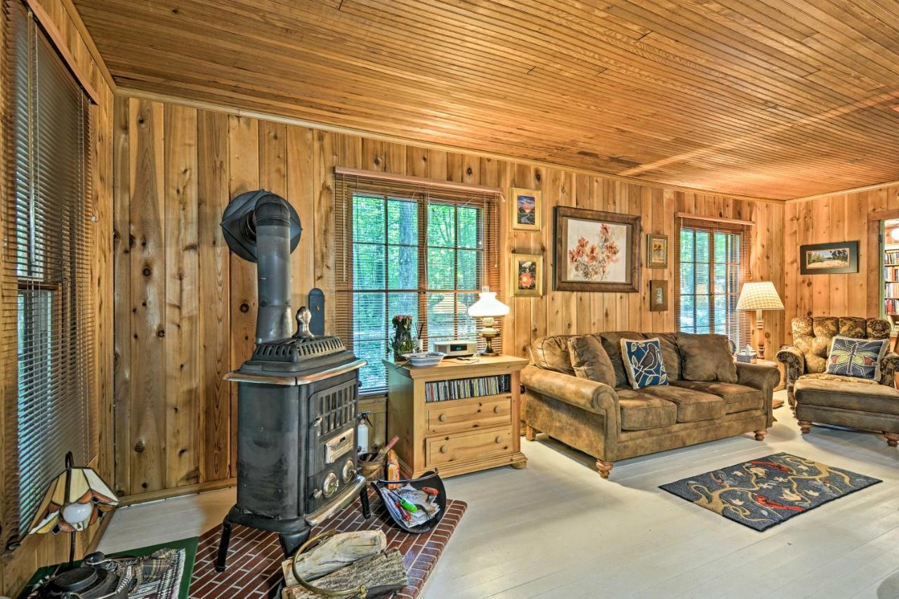 Pet-Friendly One Crow Cottage In Harbor Springs! Exteriör bild