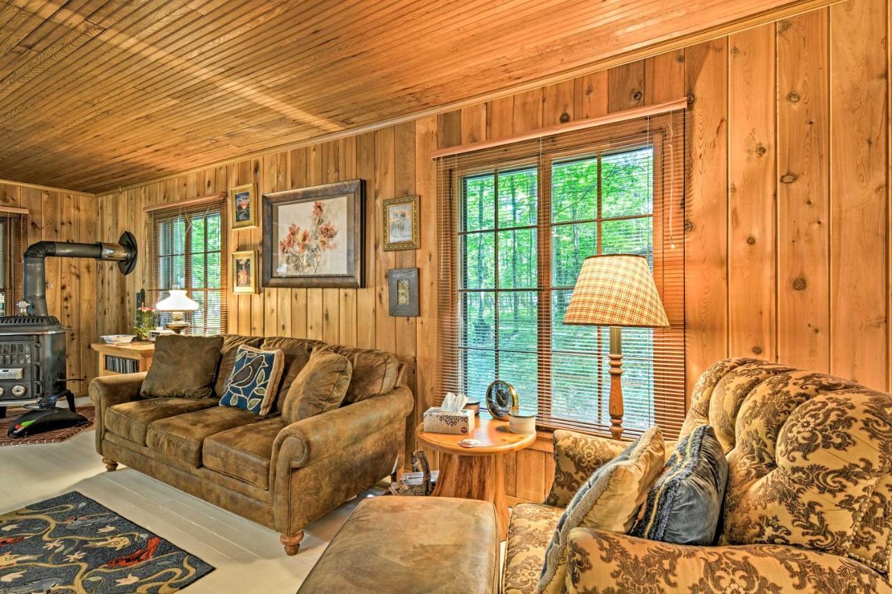Pet-Friendly One Crow Cottage In Harbor Springs! Exteriör bild