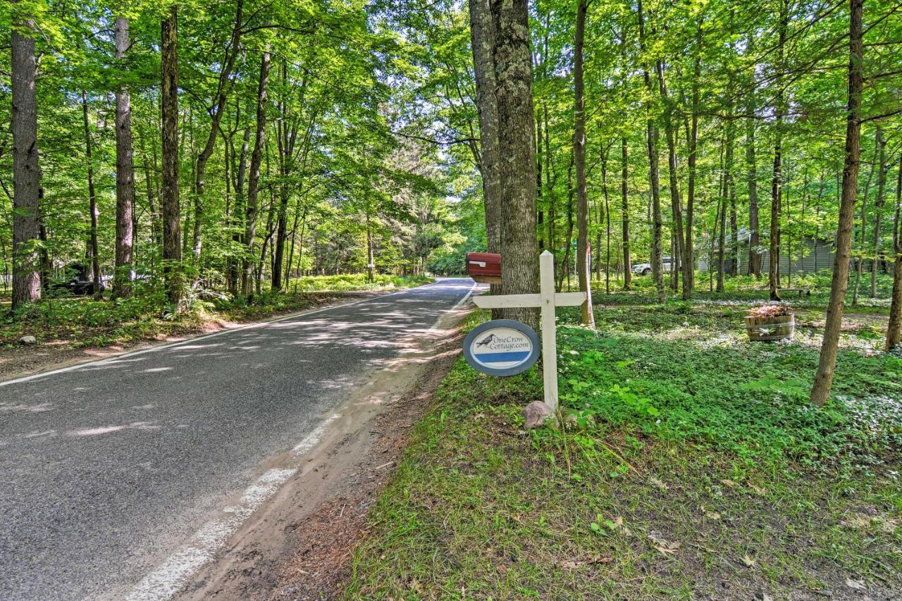 Pet-Friendly One Crow Cottage In Harbor Springs! Exteriör bild